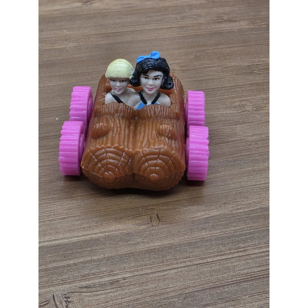 1993 The Flintstones Movie McDonald's Toy Betty & Bam Bam Car Collectible